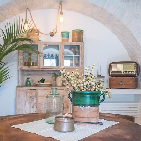 Navolte Trulli E Quiete Con Piscina Locorotondo Exterior foto