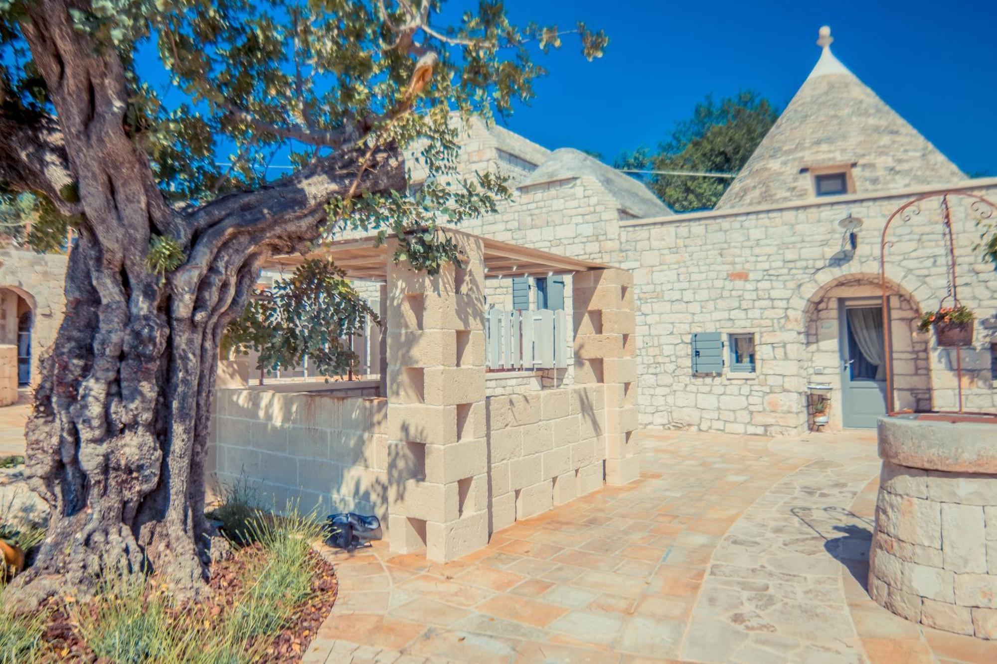 Navolte Trulli E Quiete Con Piscina Locorotondo Exterior foto