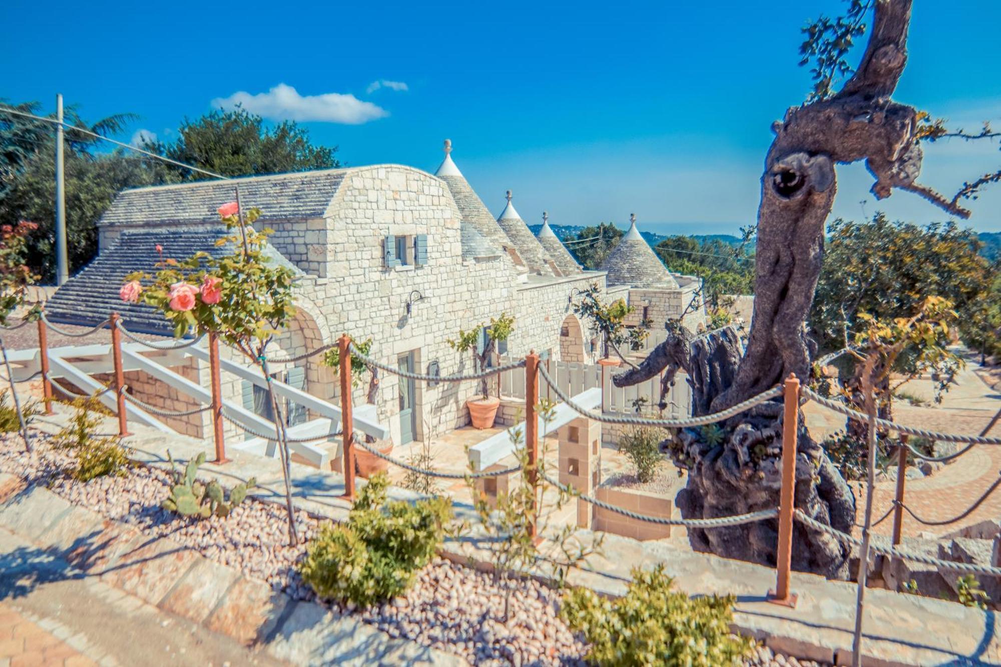 Navolte Trulli E Quiete Con Piscina Locorotondo Exterior foto