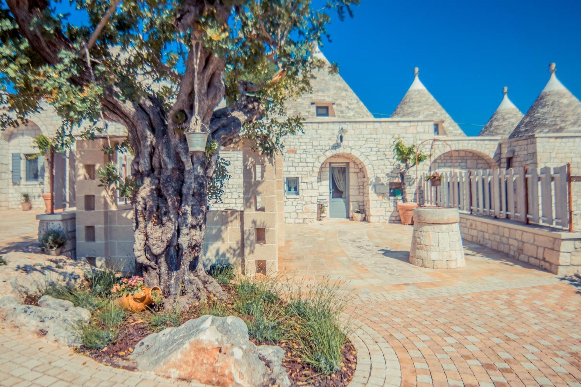 Navolte Trulli E Quiete Con Piscina Locorotondo Exterior foto