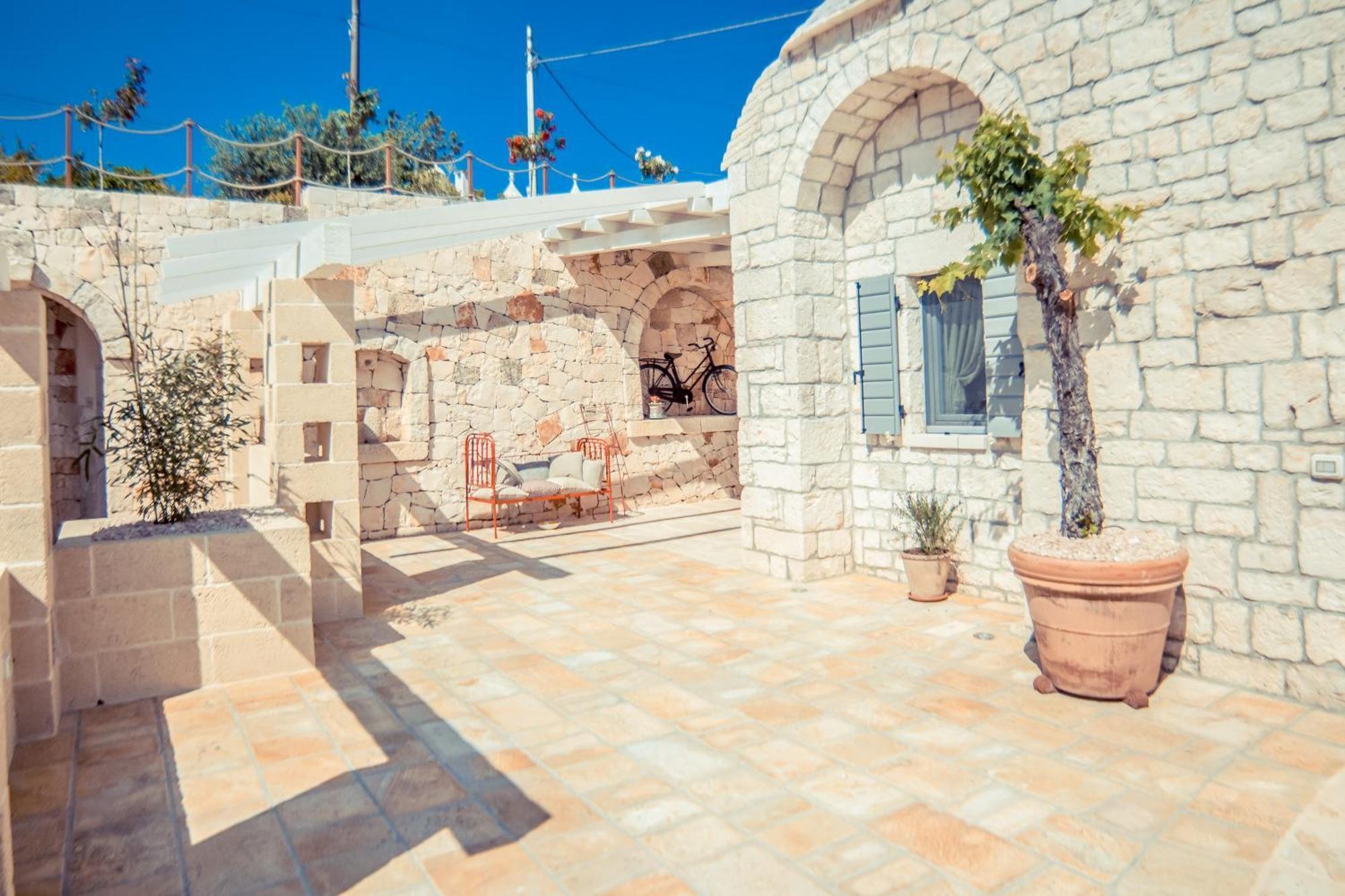 Navolte Trulli E Quiete Con Piscina Locorotondo Exterior foto